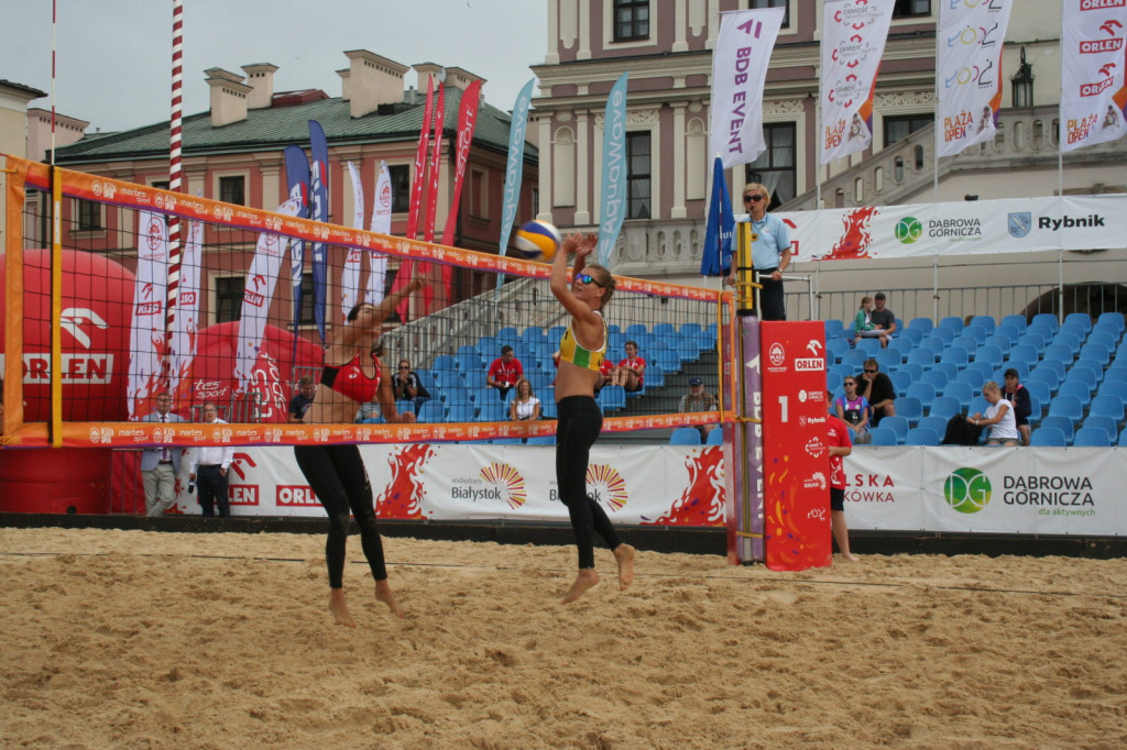 Zamość: Trwają Mistrzostwa Polski Kobiet i Mężczyzn w siatkówce plażowej [FOTO, PROGRAM]