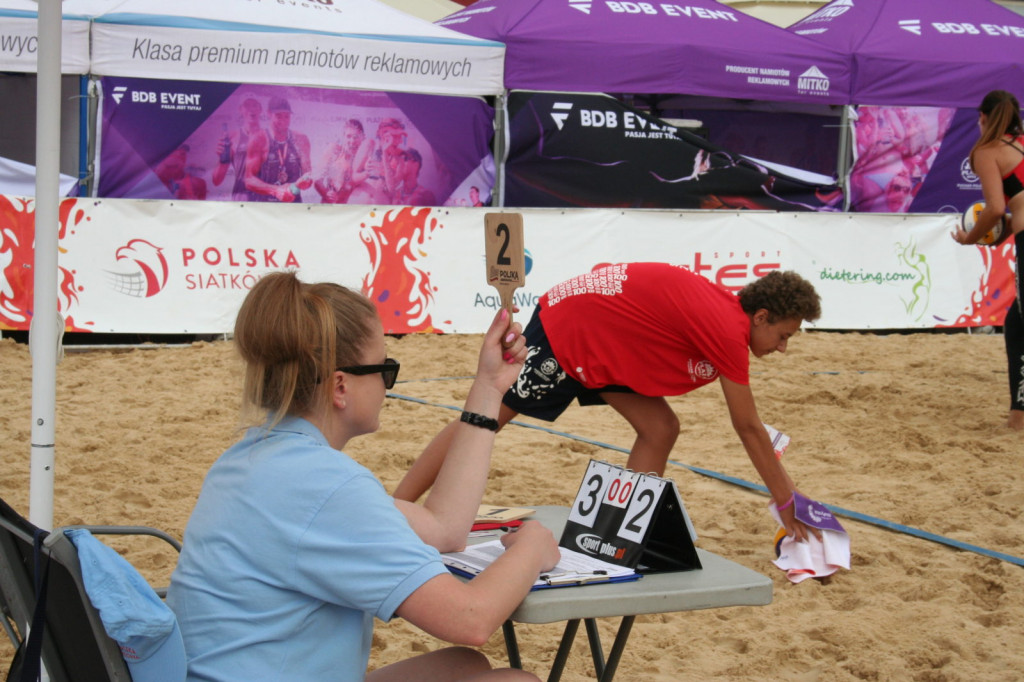 Zamość: Trwają Mistrzostwa Polski Kobiet i Mężczyzn w siatkówce plażowej [FOTO, PROGRAM]