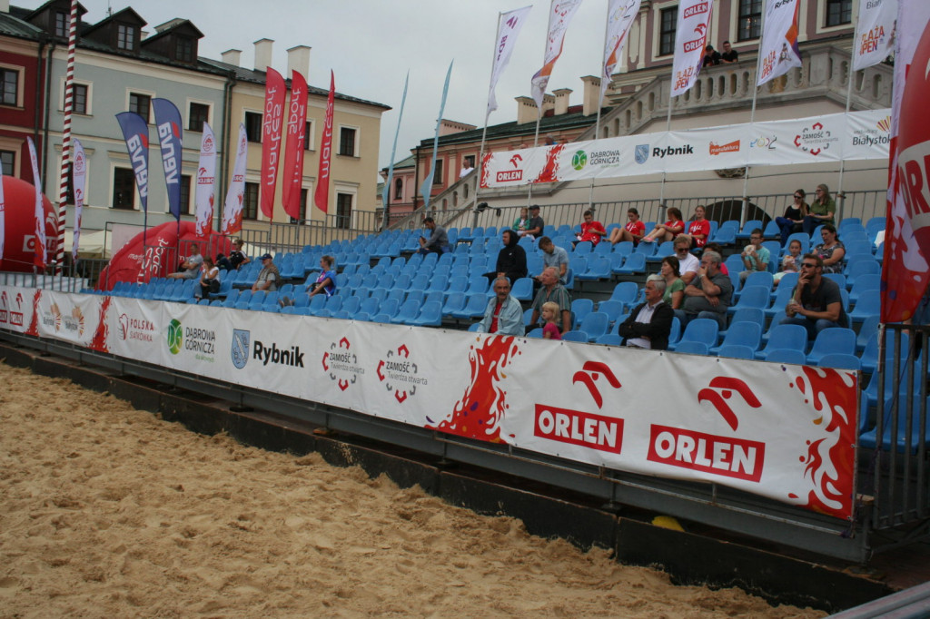 Zamość: Trwają Mistrzostwa Polski Kobiet i Mężczyzn w siatkówce plażowej [FOTO, PROGRAM]