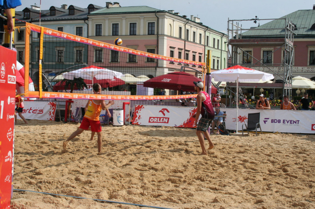 Zamość: Kwalifikacje mistrzostw Polski w siatkówce plażowej i mundial na wodzie [WYNIKI, FOTO]