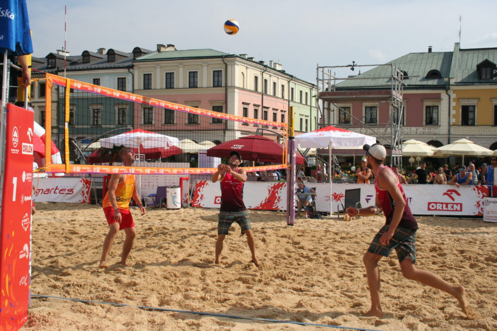 Zamość: Kwalifikacje mistrzostw Polski w siatkówce plażowej i mundial na wodzie [WYNIKI, FOTO]