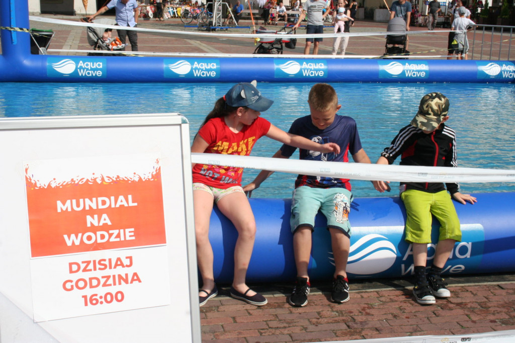 Zamość: Kwalifikacje mistrzostw Polski w siatkówce plażowej i mundial na wodzie [WYNIKI, FOTO]