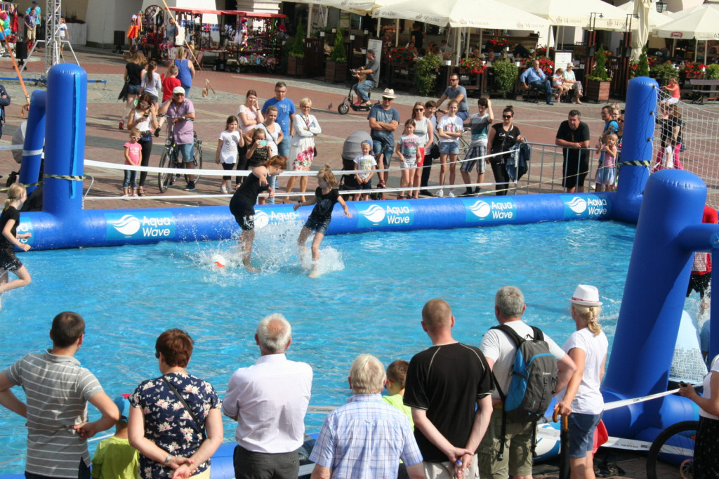 Zamość: Kwalifikacje mistrzostw Polski w siatkówce plażowej i mundial na wodzie [WYNIKI, FOTO]