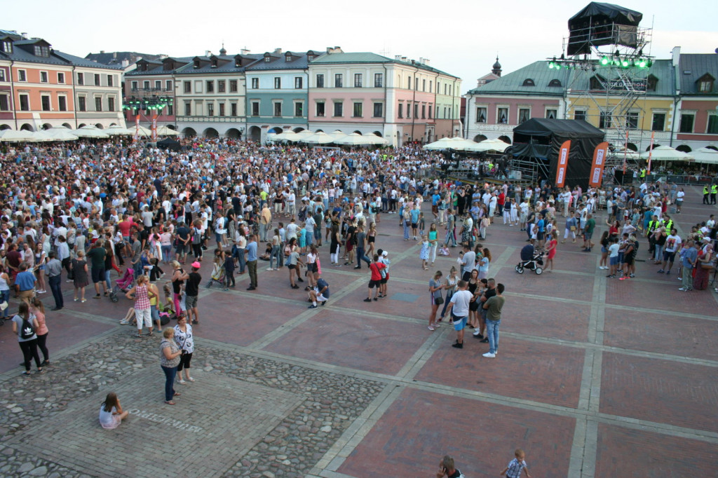 Zamość: Koncert pełen gwiazd na Rynku Wielkim. Wakacyjna Trasa Dwójki [FOTO]