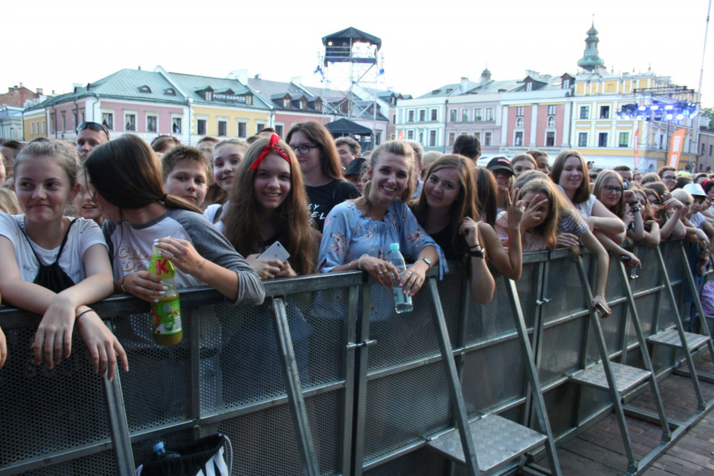 Zamość: Koncert pełen gwiazd na Rynku Wielkim. Wakacyjna Trasa Dwójki [FOTO]