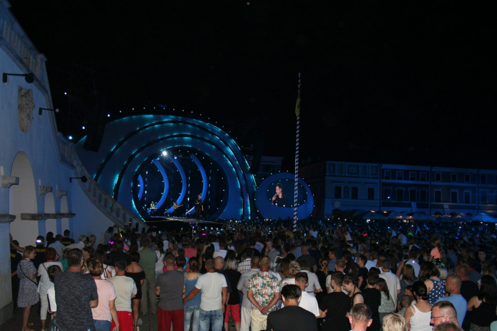 Zamość: Koncert pełen gwiazd na Rynku Wielkim. Wakacyjna Trasa Dwójki [FOTO]