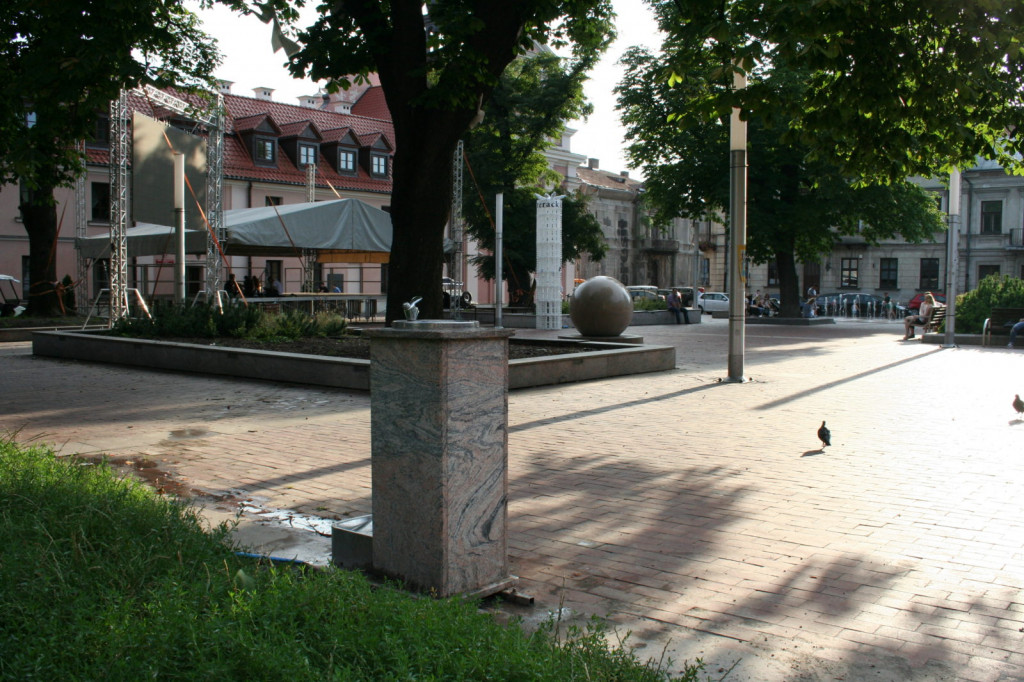 Zamość: Źródełko na Rynku Wodnym, również dla czworonogów [FOTO]