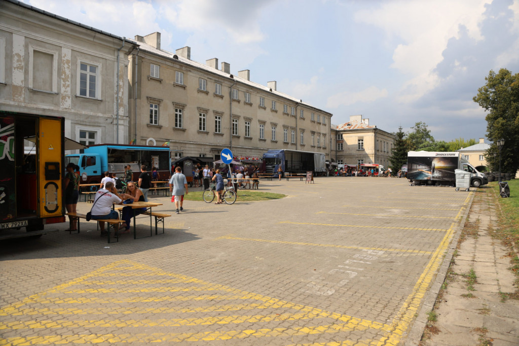 Zamość: Foodtrucki pod pałacem. Dzisiaj ostatni dzień [FOTO]