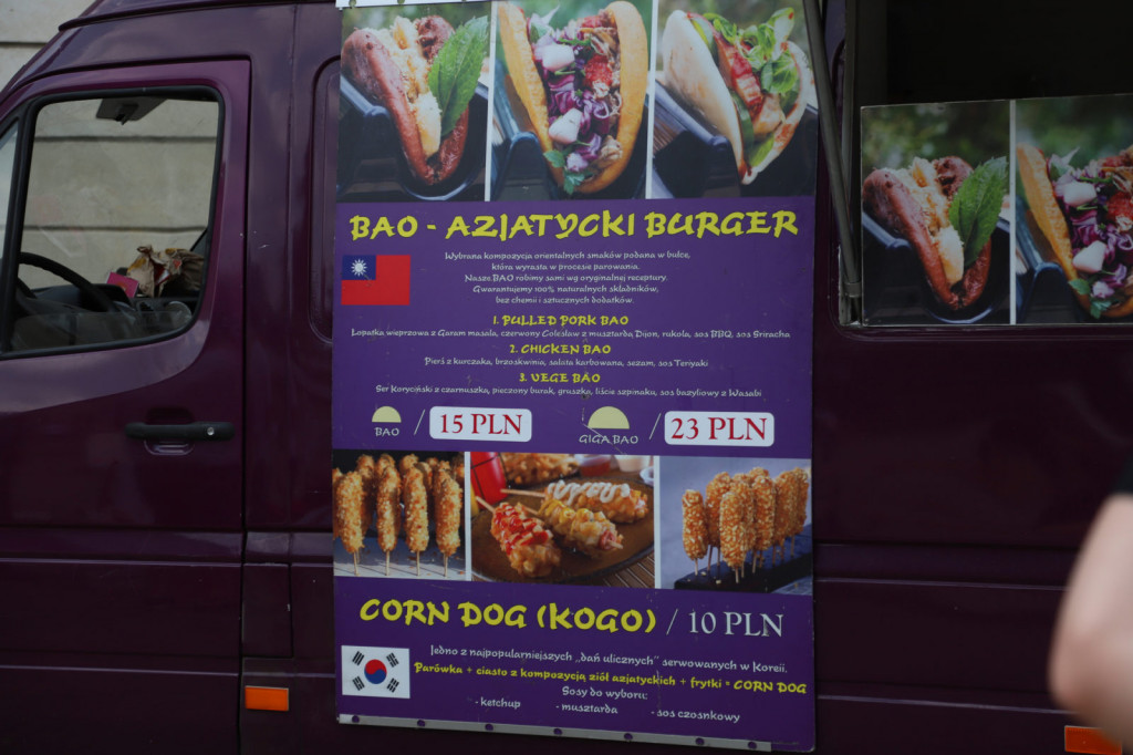 Zamość: Foodtrucki pod pałacem. Dzisiaj ostatni dzień [FOTO]