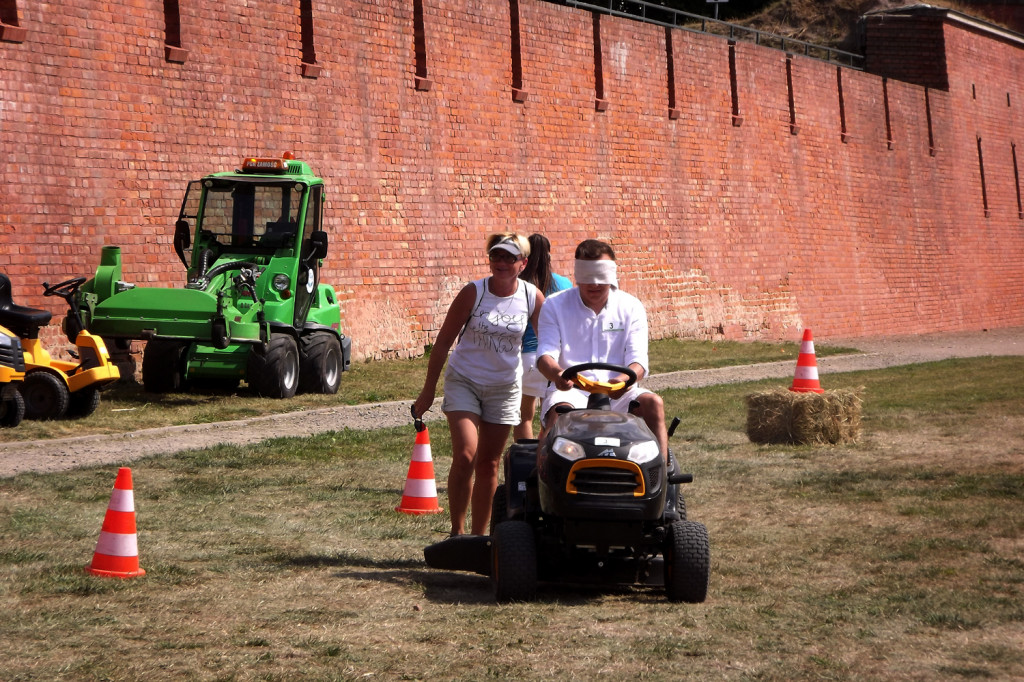 Zamość: II Zamojski Zlot Kosiarek Samojezdnych