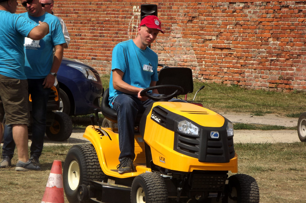 Zamość: II Zamojski Zlot Kosiarek Samojezdnych