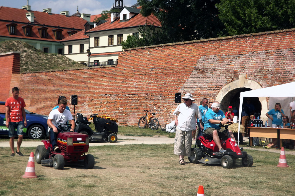 Zamość: II Zamojski Zlot Kosiarek Samojezdnych