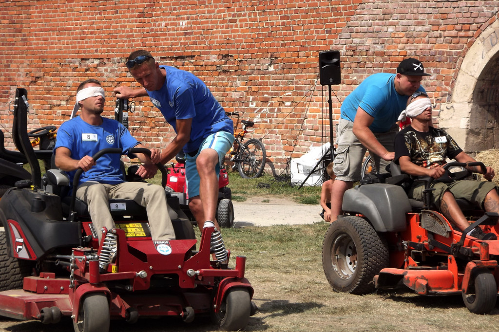 Zamość: II Zamojski Zlot Kosiarek Samojezdnych