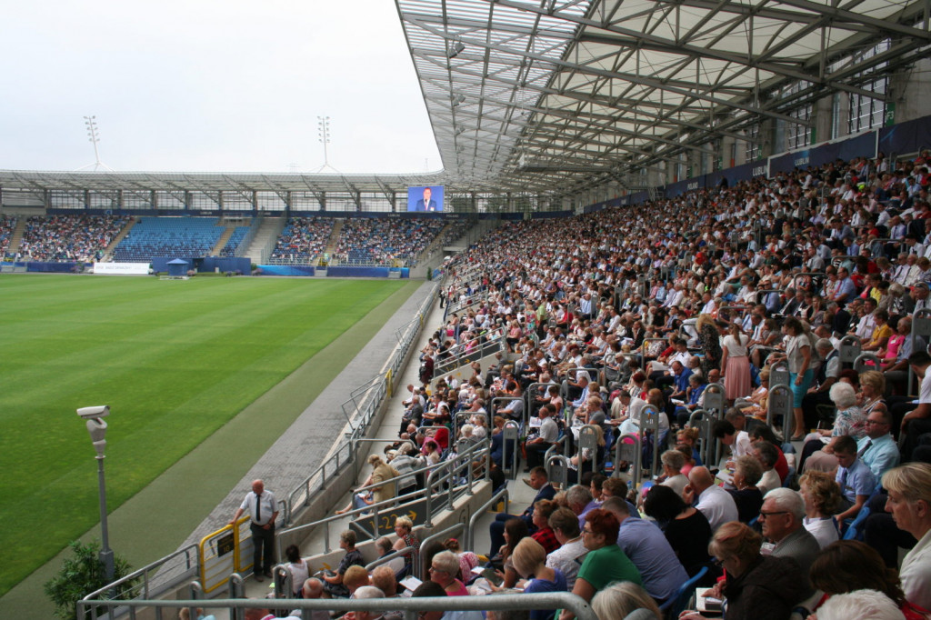 Lublin: Chrzest na stadionie [FOTO]