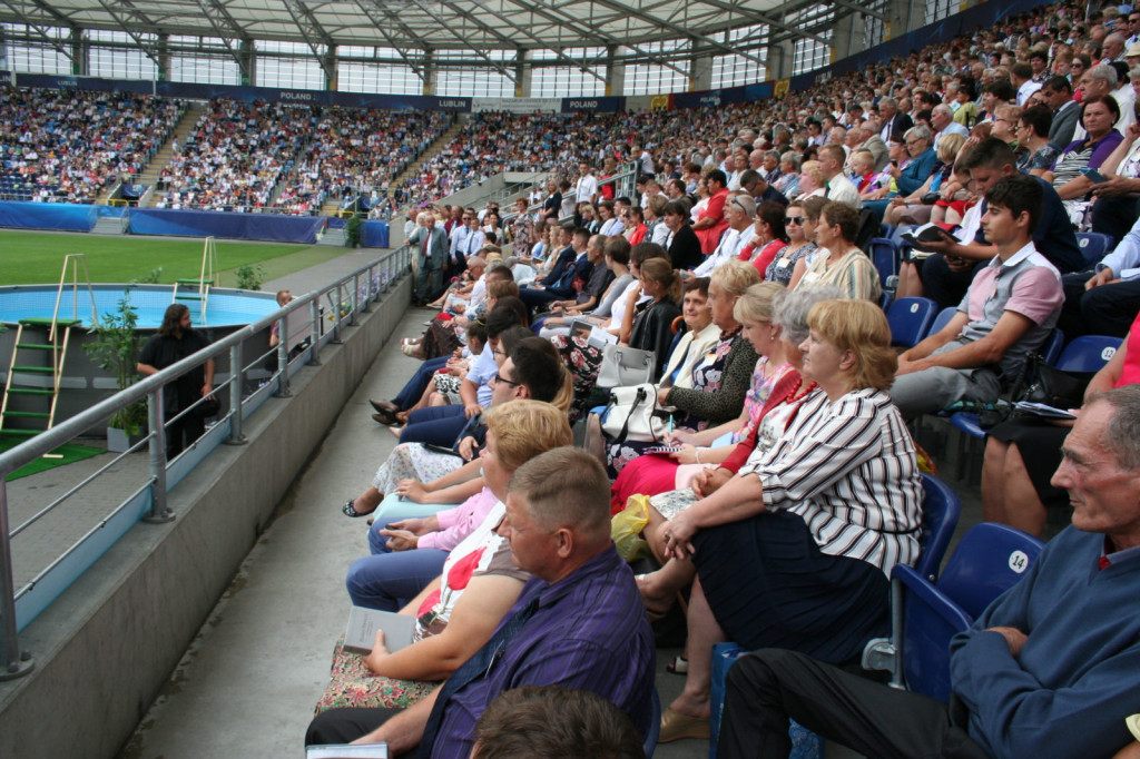 Lublin: Chrzest na stadionie [FOTO]