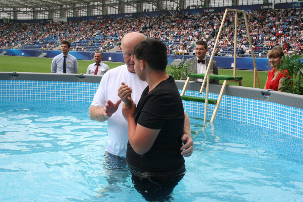 Lublin: Chrzest na stadionie [FOTO]