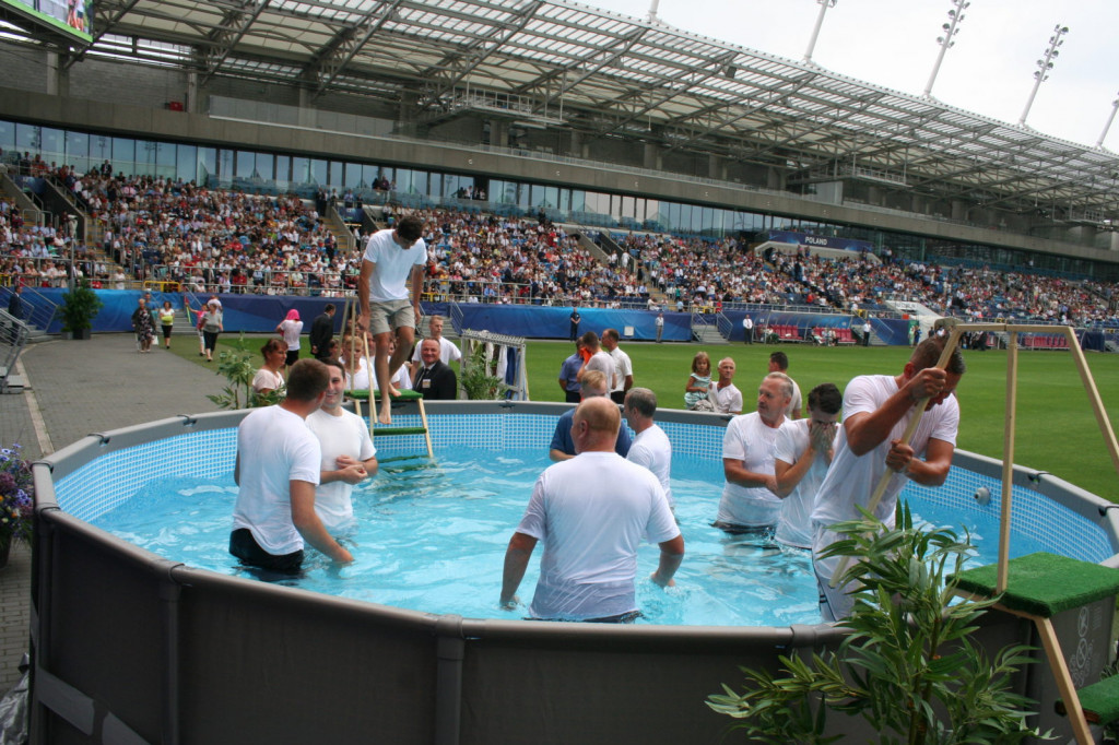 Lublin: Chrzest na stadionie [FOTO]