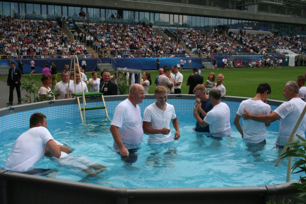 Lublin: Chrzest na stadionie [FOTO]