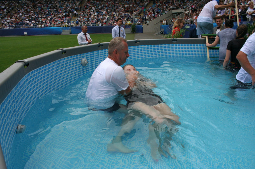 Lublin: Chrzest na stadionie [FOTO]