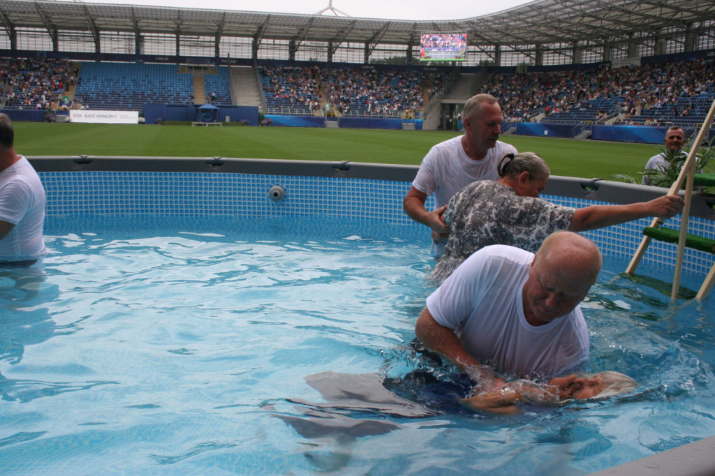 Lublin: Chrzest na stadionie [FOTO]