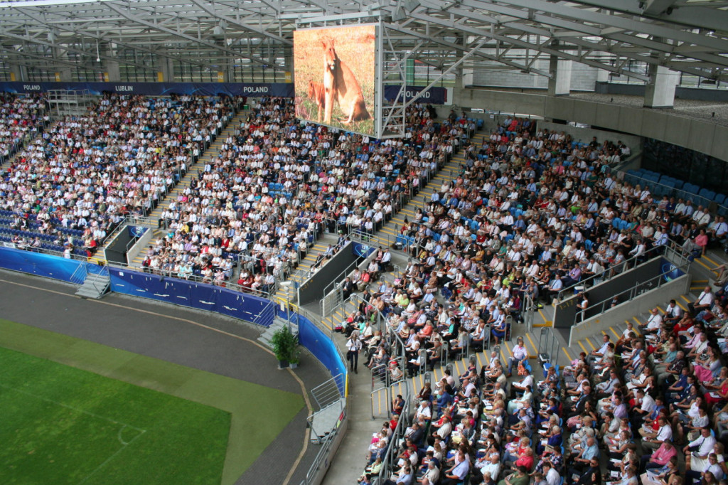 Lublin: Chrzest na stadionie [FOTO]