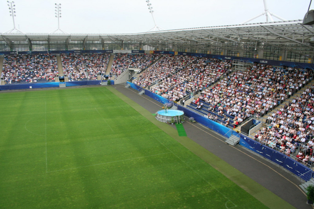 Lublin: Chrzest na stadionie [FOTO]