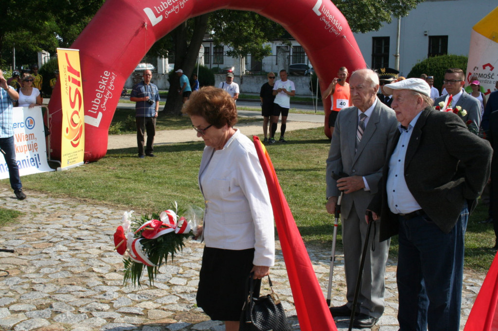 Zamość: XXXI Czteroetapowy Bieg Pokoju Pamięci Dzieci Zamojszczyzny! [FOTO]