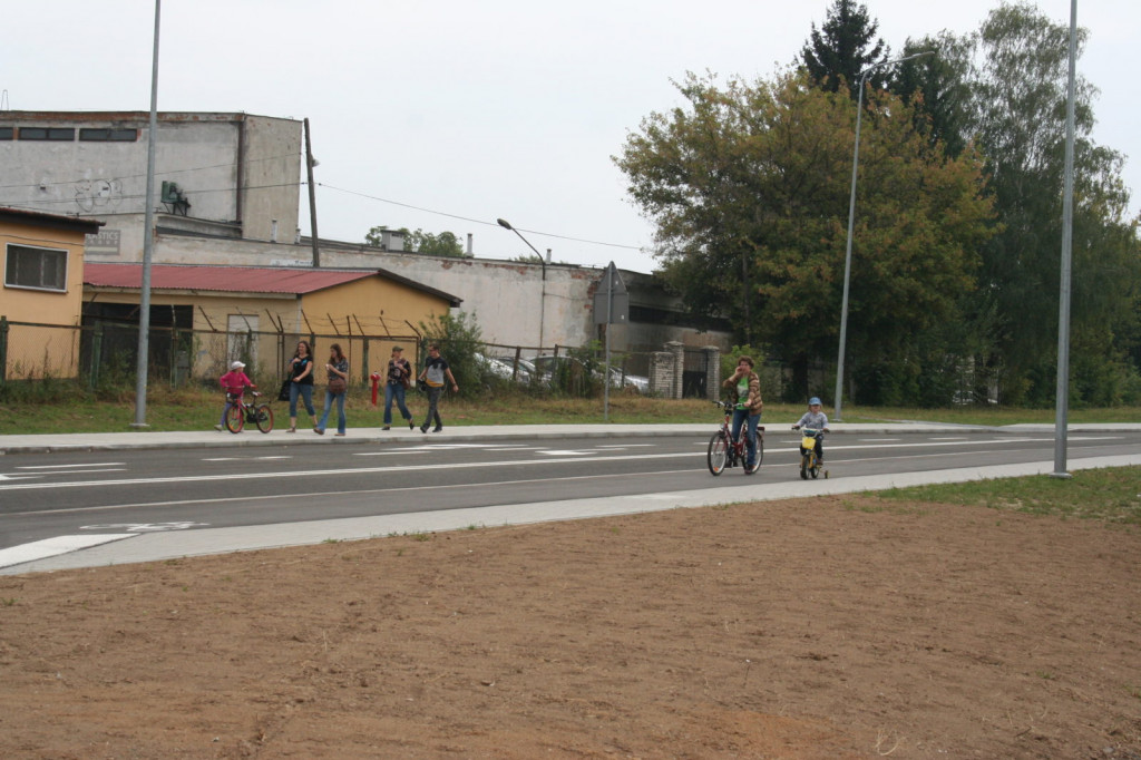 Zamość: Łącznik Prosta - Namysłowskiego otwarty dla kierowców, rowerzystów i pieszych [FOTO]