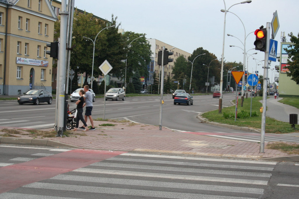 Zamość: Będzie więcej integracyjnych płytek chodnikowych