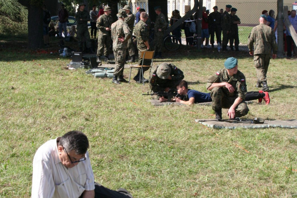 Zamość: Dzień Otwarty Koszar przyciągnął wielu zwiedzających [FOTO]