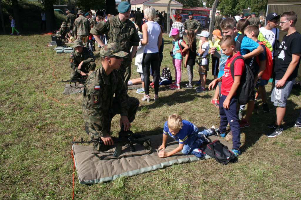 Zamość: Dzień Otwarty Koszar przyciągnął wielu zwiedzających [FOTO]