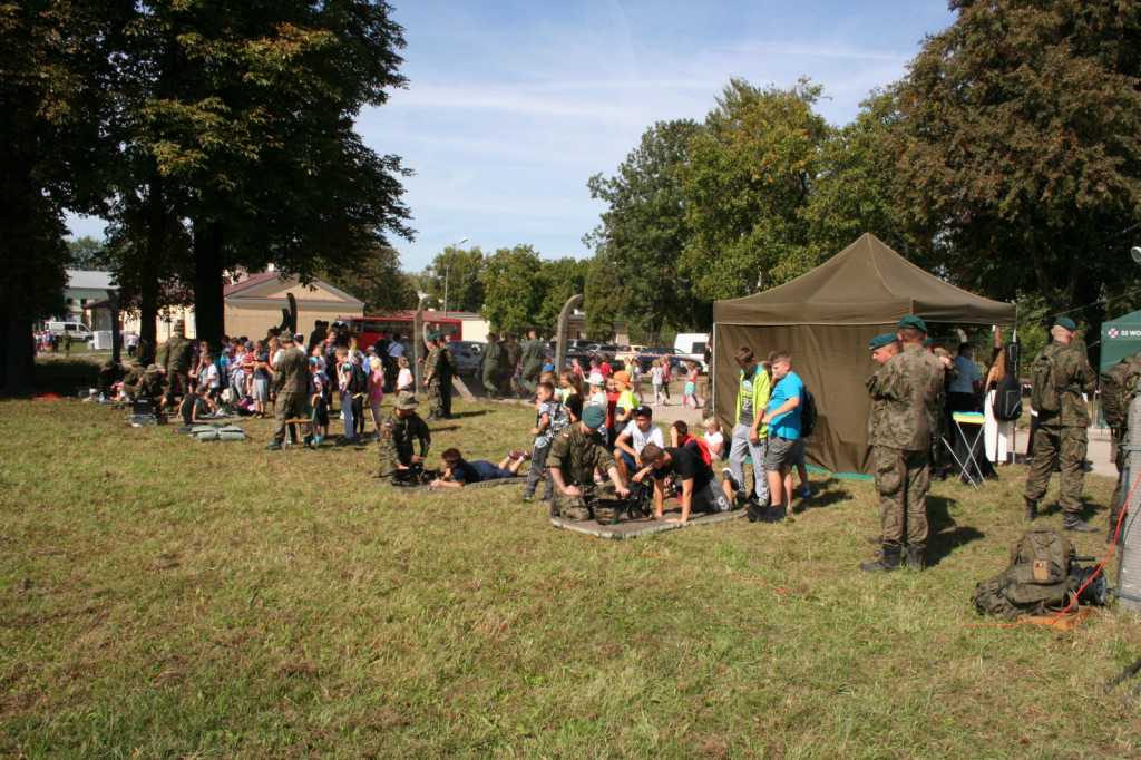 Zamość: Dzień Otwarty Koszar przyciągnął wielu zwiedzających [FOTO]