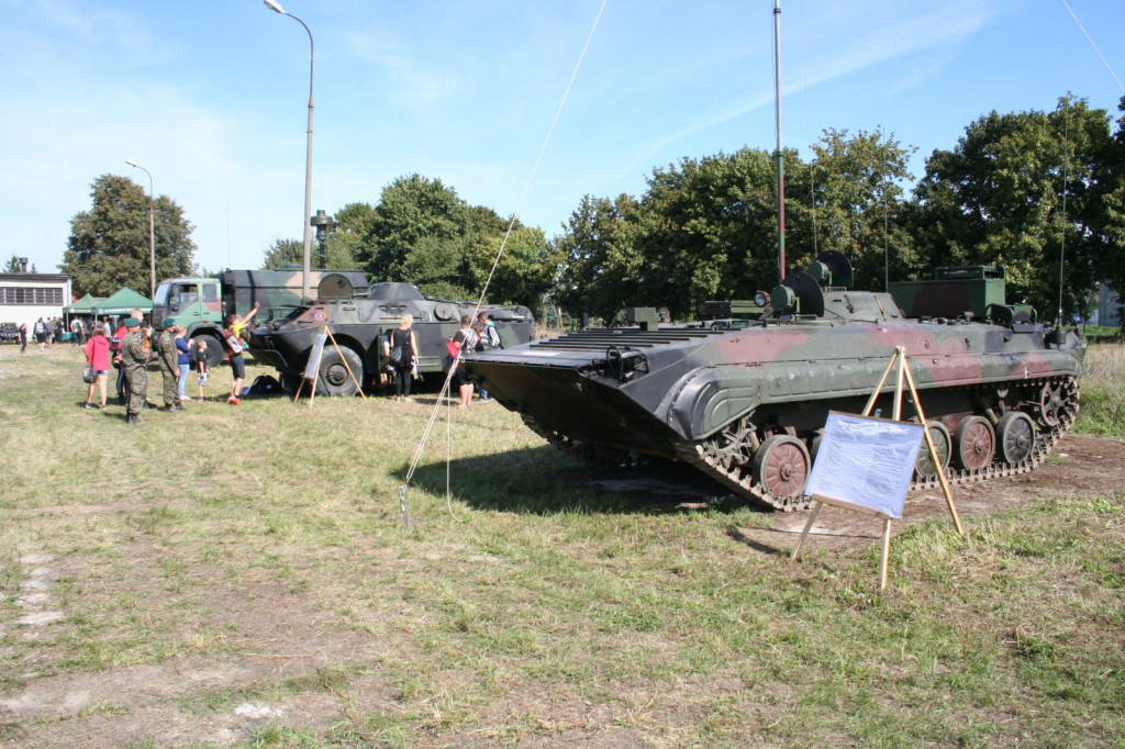 Zamość: Dzień Otwarty Koszar przyciągnął wielu zwiedzających [FOTO]