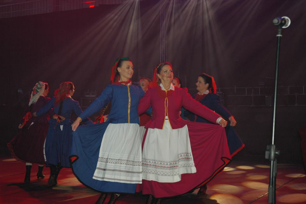 Zamość: Ceremonia otwarcia Mistrzostw Europy U20 i U23 [Zamojszczyzna, Namysłowiacy, Night Rider Symphony - FOTO]