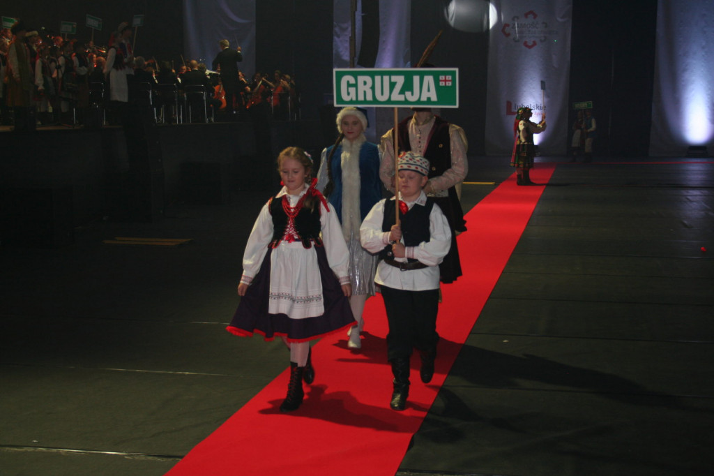 Zamość: Ceremonia otwarcia Mistrzostw Europy U20 i U23 [Zamojszczyzna, Namysłowiacy, Night Rider Symphony - FOTO]