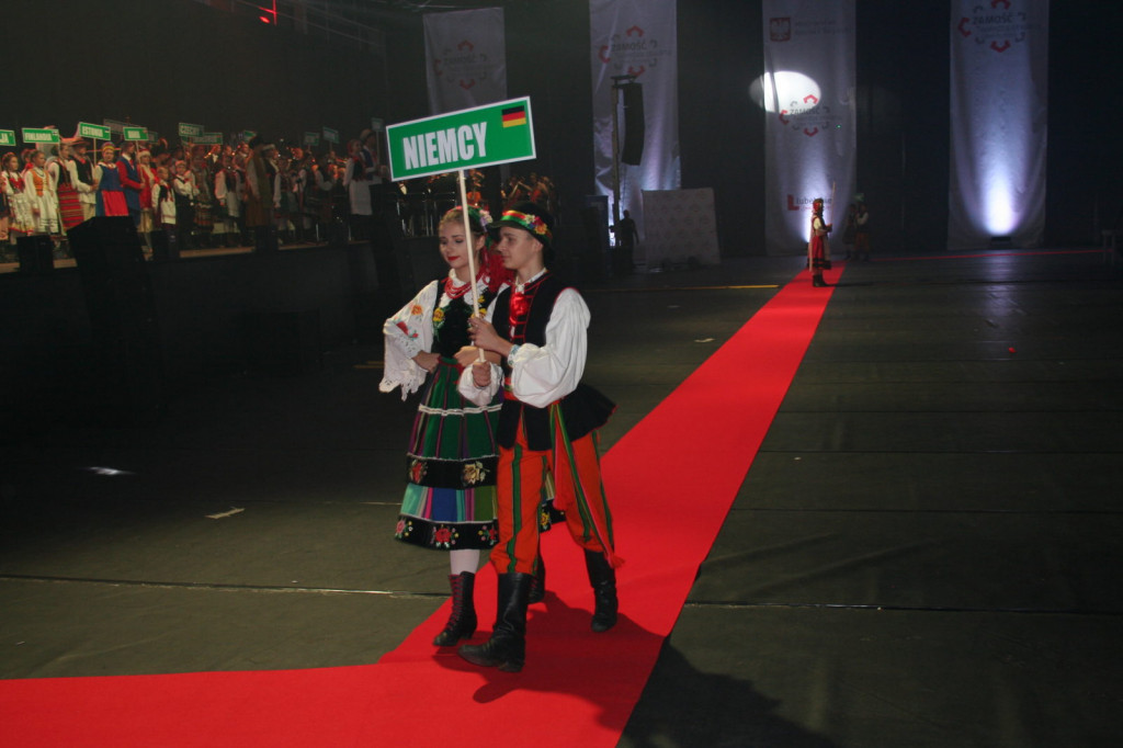 Zamość: Ceremonia otwarcia Mistrzostw Europy U20 i U23 [Zamojszczyzna, Namysłowiacy, Night Rider Symphony - FOTO]