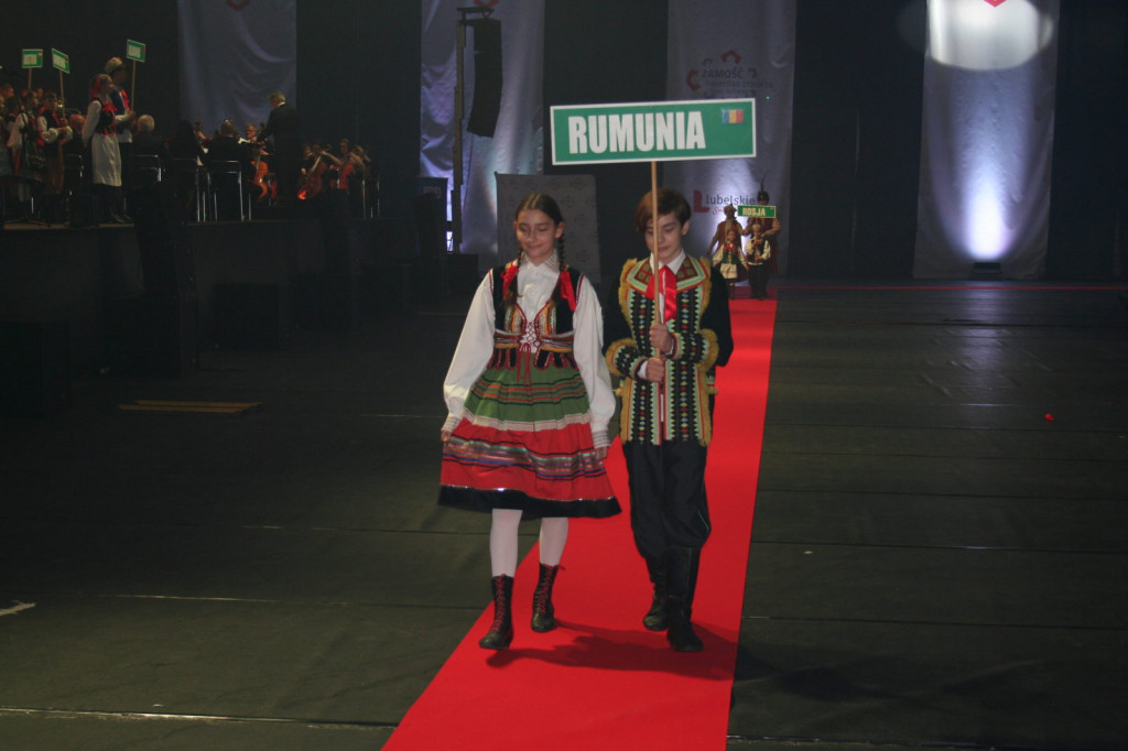 Zamość: Ceremonia otwarcia Mistrzostw Europy U20 i U23 [Zamojszczyzna, Namysłowiacy, Night Rider Symphony - FOTO]
