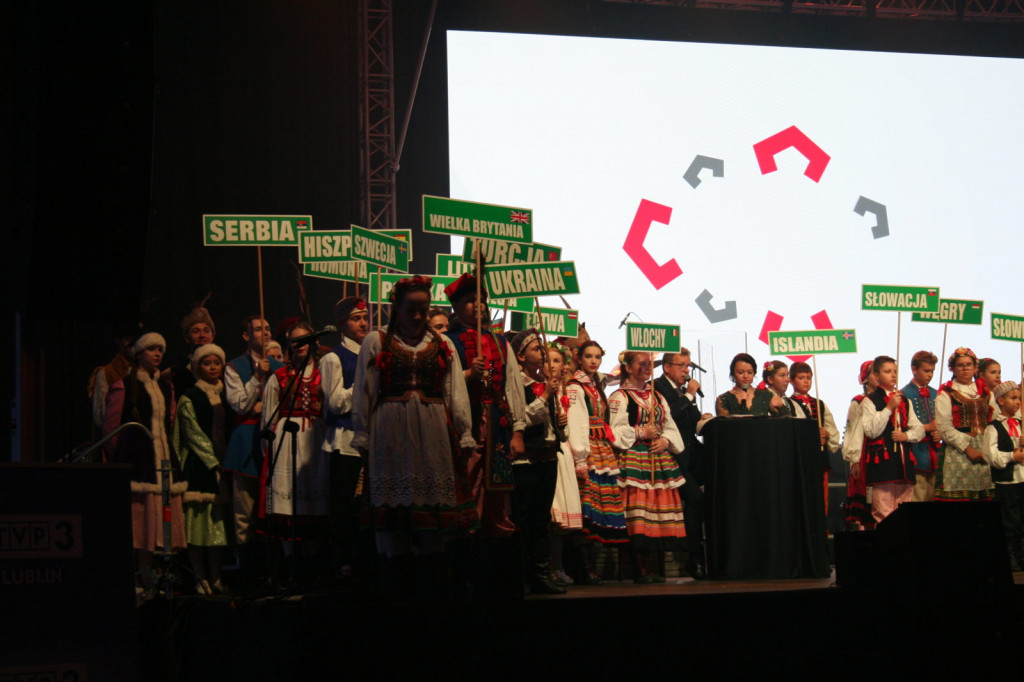 Zamość: Ceremonia otwarcia Mistrzostw Europy U20 i U23 [Zamojszczyzna, Namysłowiacy, Night Rider Symphony - FOTO]