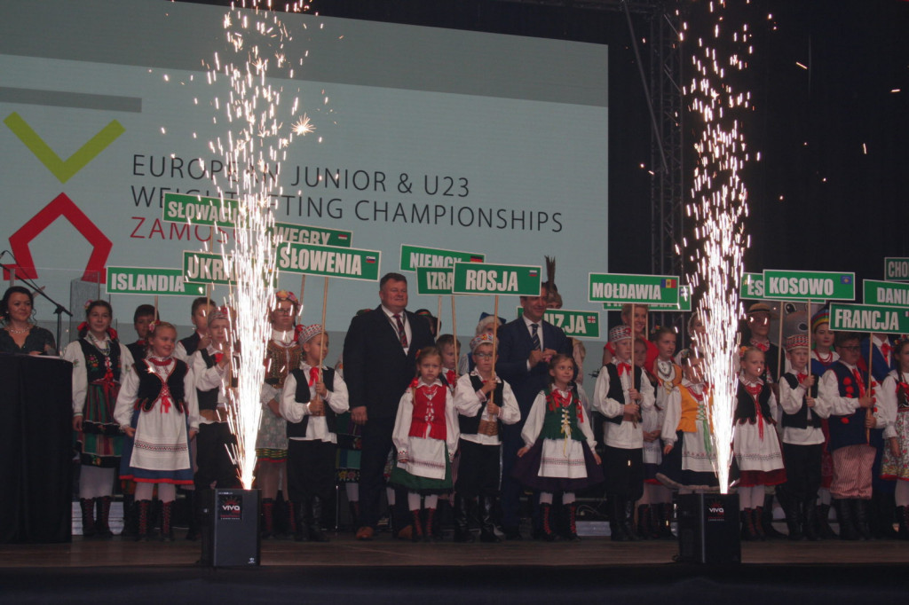 Zamość: Ceremonia otwarcia Mistrzostw Europy U20 i U23 [Zamojszczyzna, Namysłowiacy, Night Rider Symphony - FOTO]