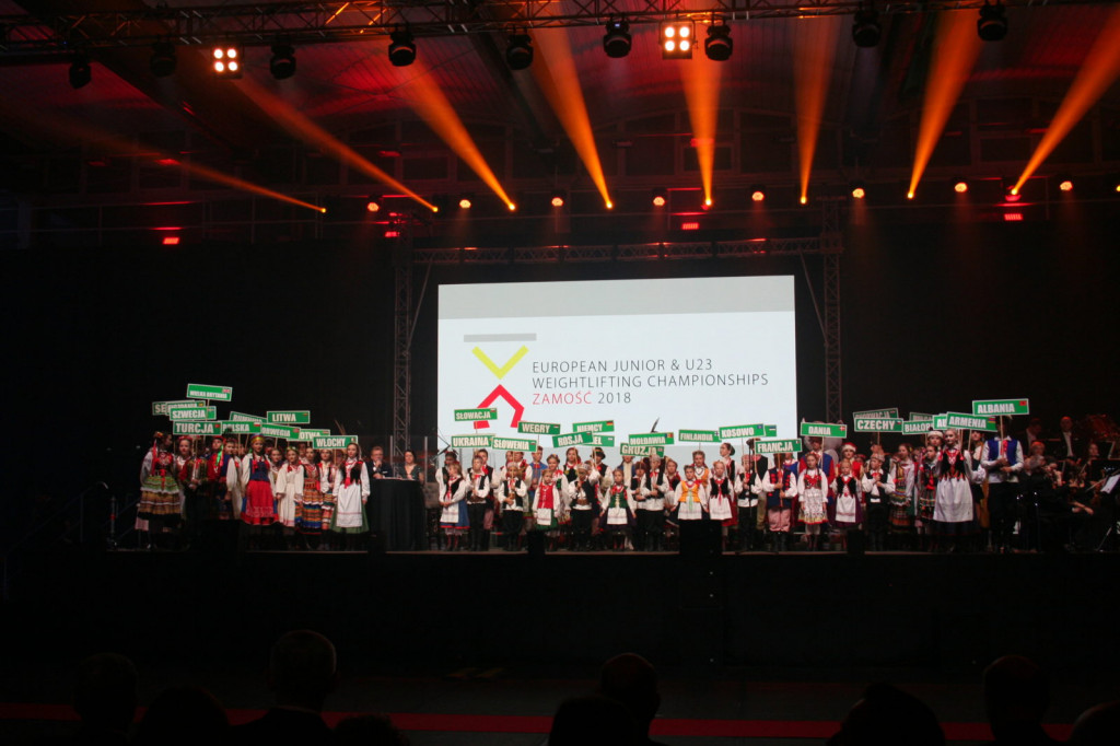 Zamość: Ceremonia otwarcia Mistrzostw Europy U20 i U23 [Zamojszczyzna, Namysłowiacy, Night Rider Symphony - FOTO]