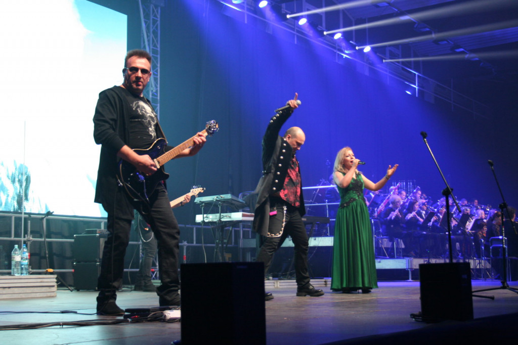 Zamość: Ceremonia otwarcia Mistrzostw Europy U20 i U23 [Zamojszczyzna, Namysłowiacy, Night Rider Symphony - FOTO]