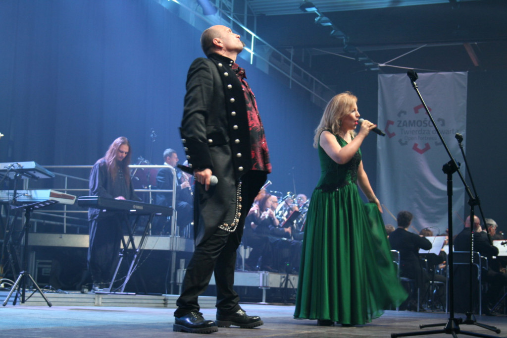 Zamość: Ceremonia otwarcia Mistrzostw Europy U20 i U23 [Zamojszczyzna, Namysłowiacy, Night Rider Symphony - FOTO]