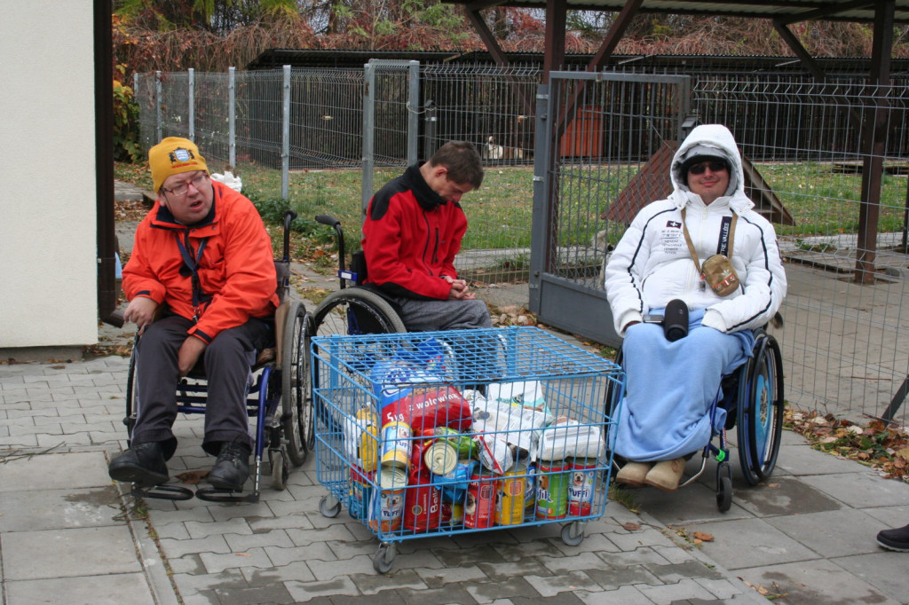 Zamość: Wsparli ideę pomocy porzuconym zwierzętom [FOTO]