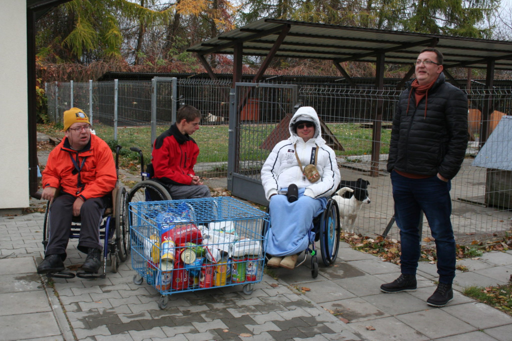 Zamość: Wsparli ideę pomocy porzuconym zwierzętom [FOTO]