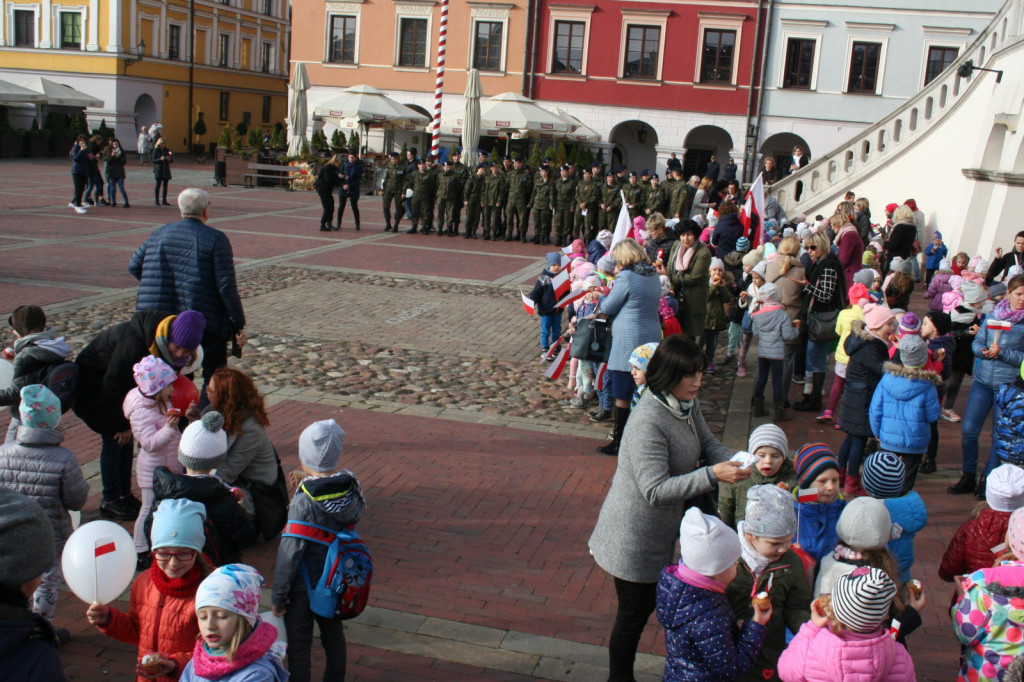 Zamość: Wypuścili w niebo 100 balonów [FOTO]