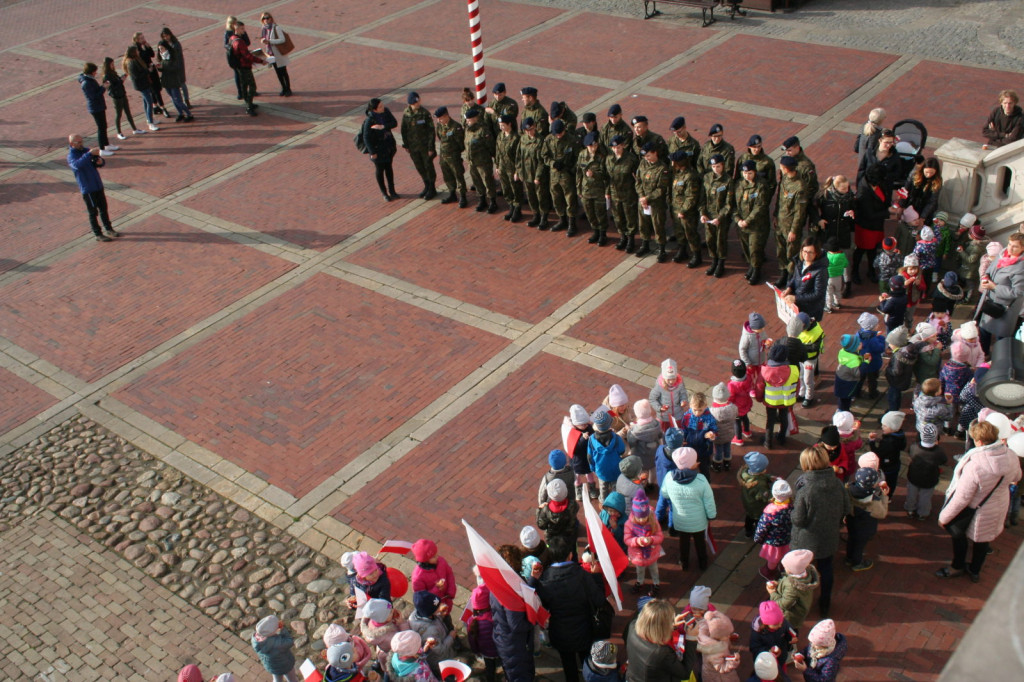 Zamość: Wypuścili w niebo 100 balonów [FOTO]