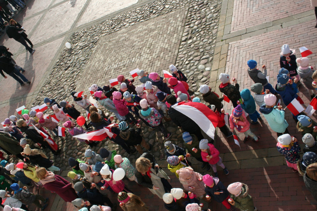 Zamość: Wypuścili w niebo 100 balonów [FOTO]