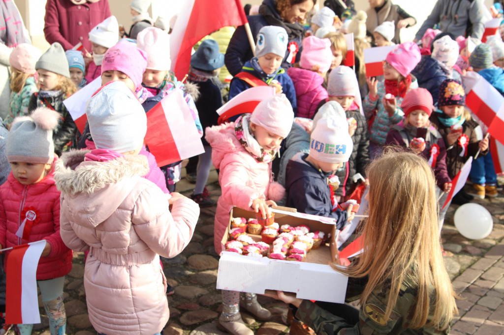 Zamość: Wypuścili w niebo 100 balonów [FOTO]