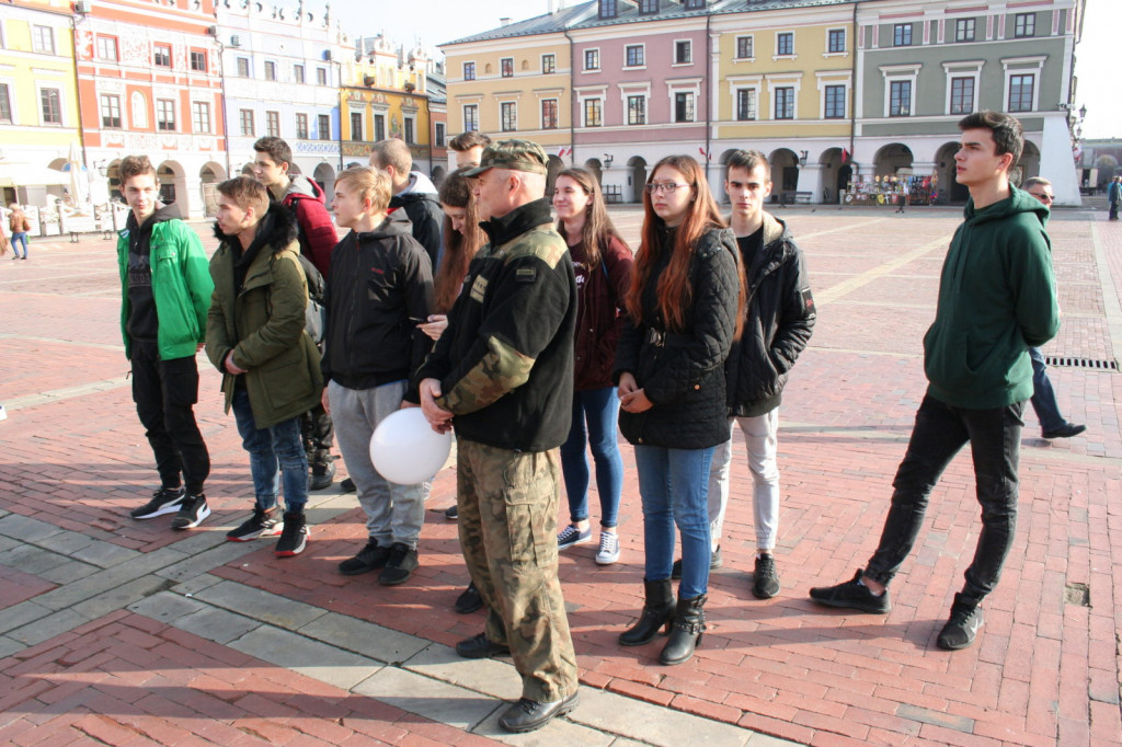 Zamość: Wypuścili w niebo 100 balonów [FOTO]