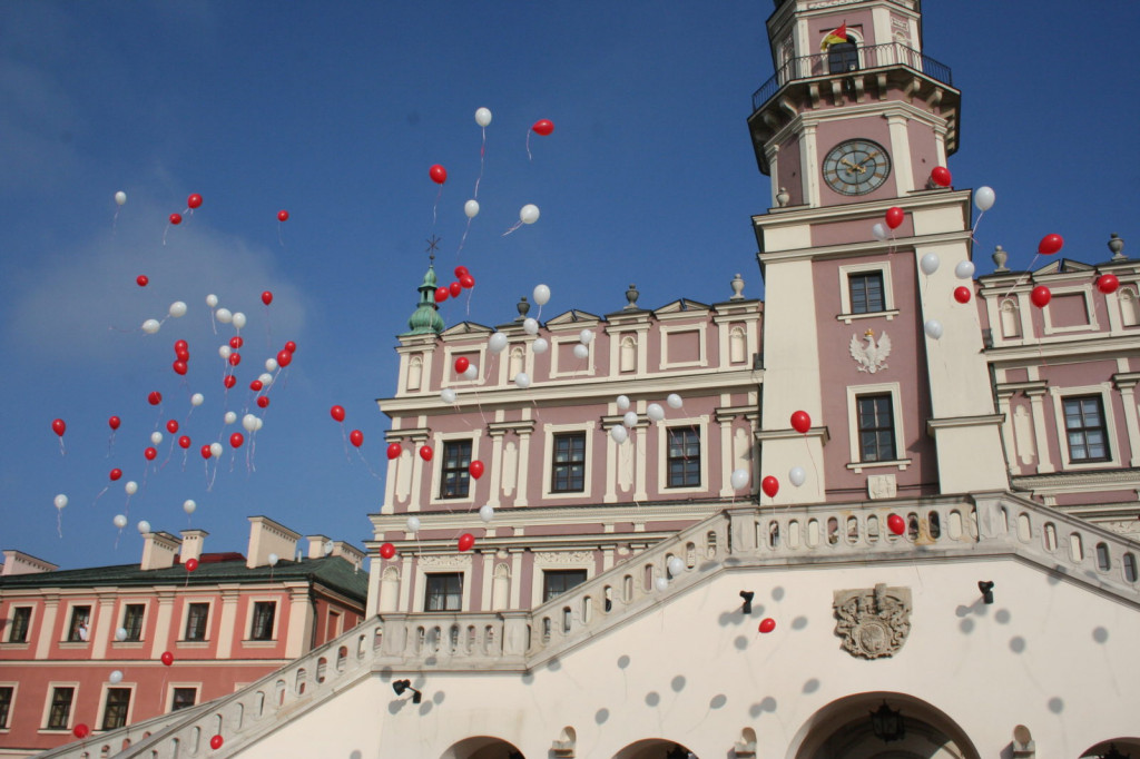 Zamość: Wypuścili w niebo 100 balonów [FOTO]